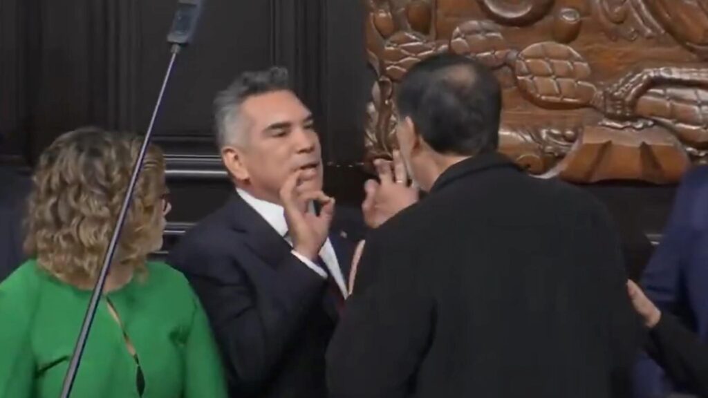 4-1024x576 ¡Golpe de autoridad! Alito Moreno demuestra su poder en el Senado con un contundente enfrentamiento