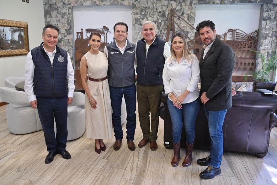 image-21 Esteban Villegas refuerza la salud y la inclusión en Durango con más apoyos médicos para quienes más lo necesitan